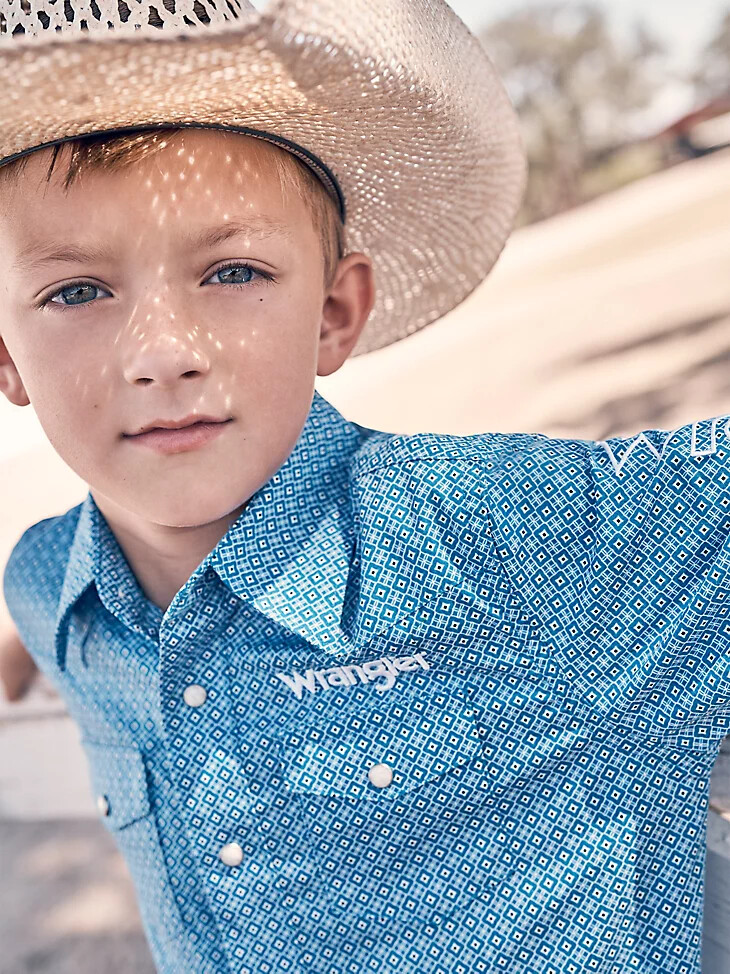 camicia da ragazzo a maniche lunghe con logo wrangler e bottoni a pressione western colore ceruleo