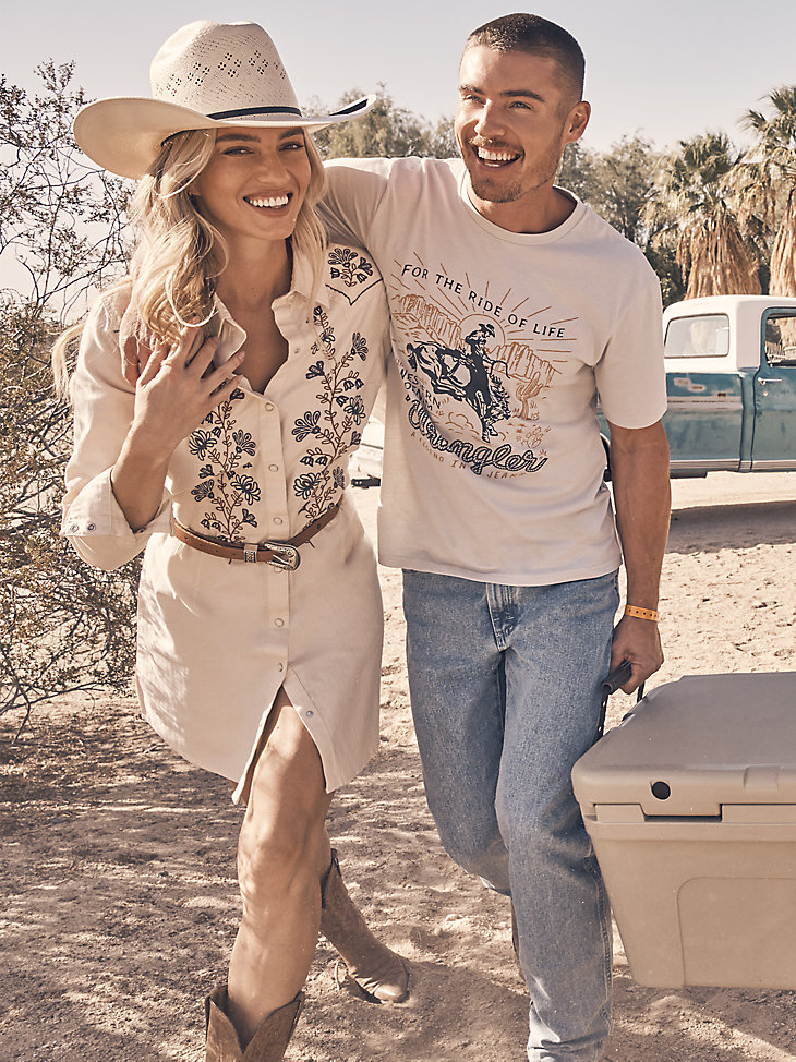 abito camicia western con bottoni automatici e fiori di campo ricamati da donna white swan