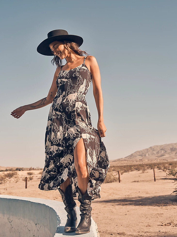 abito lungo da donna con canotta western bw horses