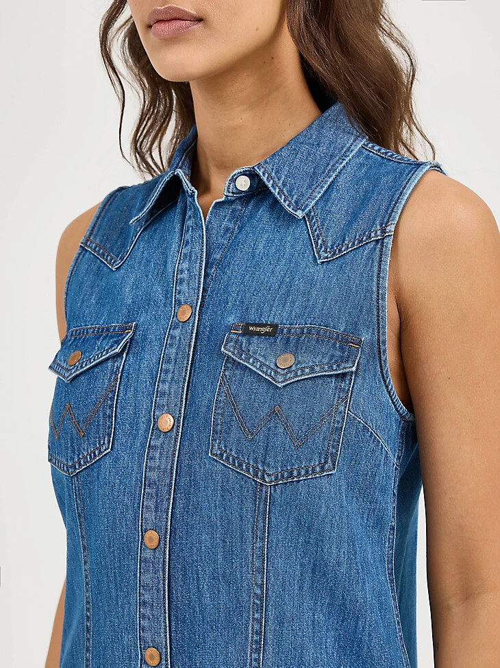 abito da donna in denim color nebbia di prato
