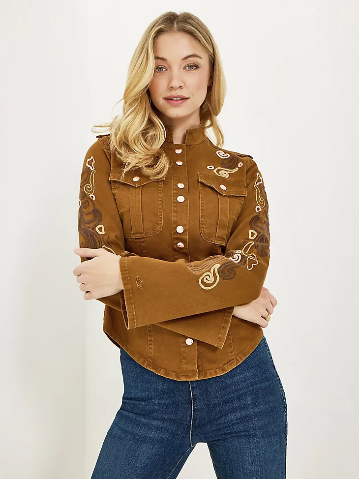 giacca utility ricamata wrangler x lainey wilson vestaglia da monaco