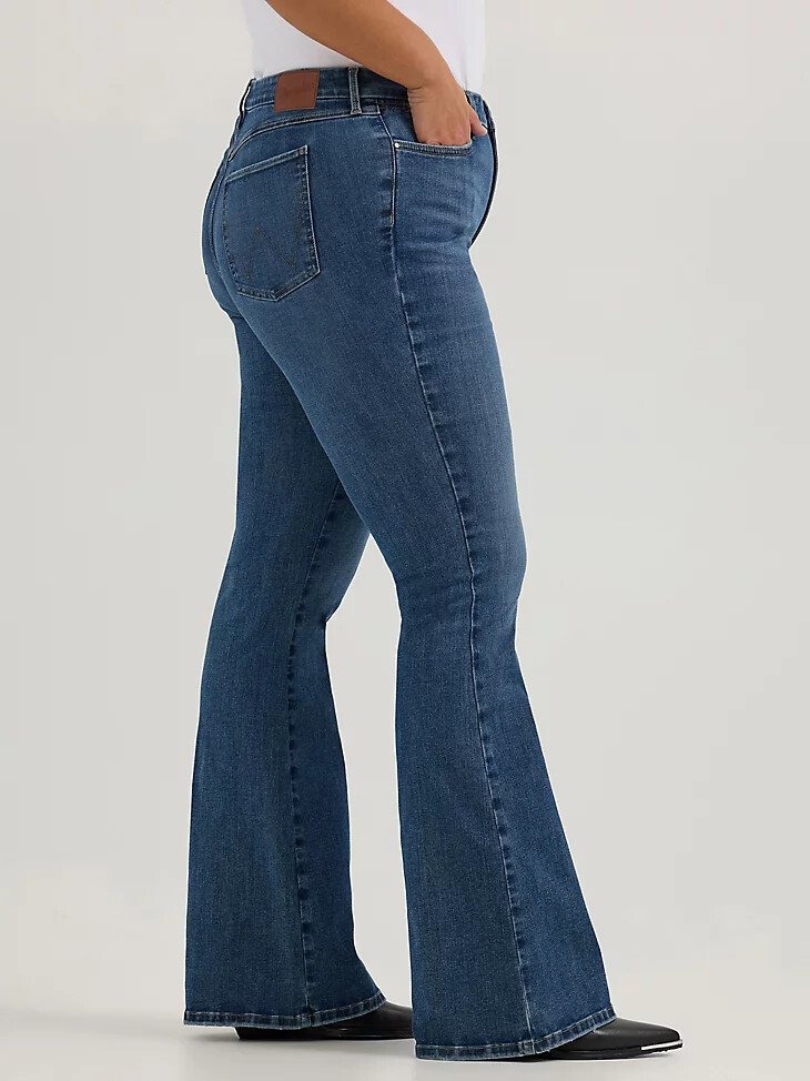 jeans a zampa a vita alta wrangler bespoke da donna modello lily