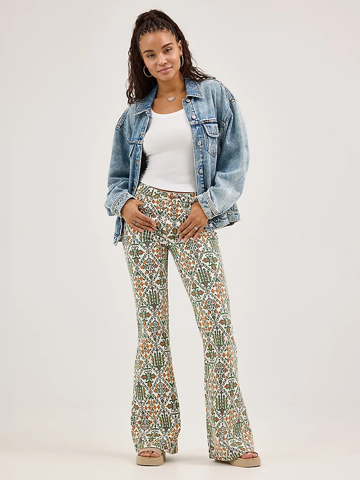 jeans da donna con stampa laser e svasatura fierce vintage garden