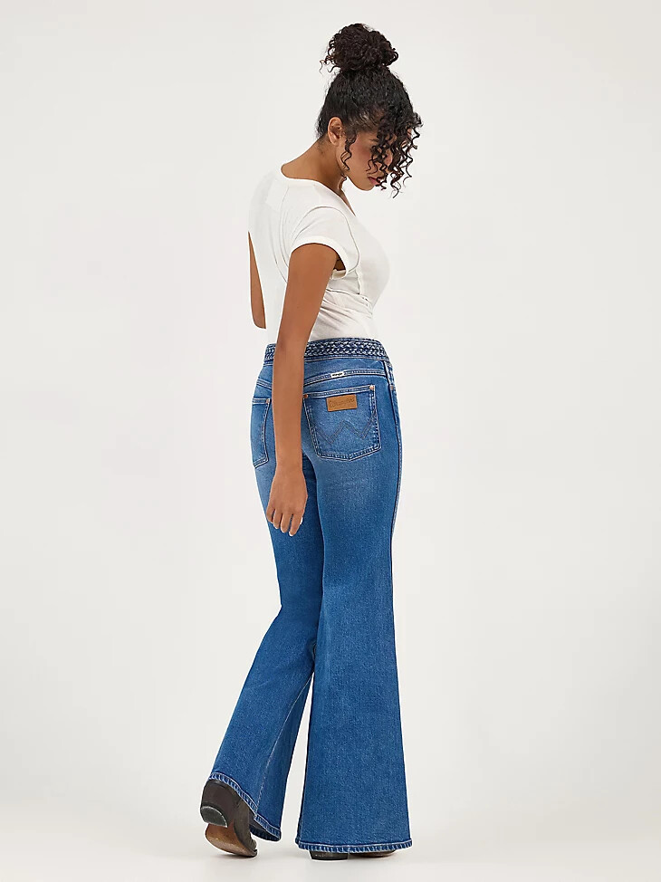 jeans a zampa intrecciati da donna color zaffiro morbido
