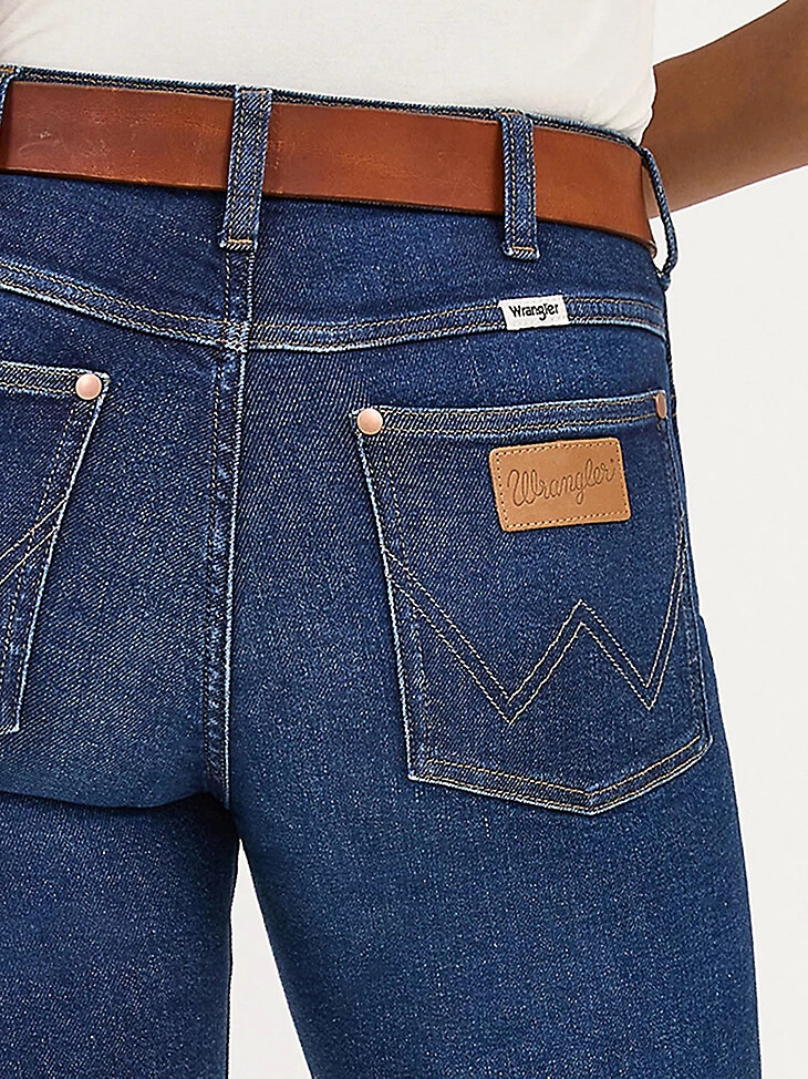 jeans a zampa da donna effetto invecchiato