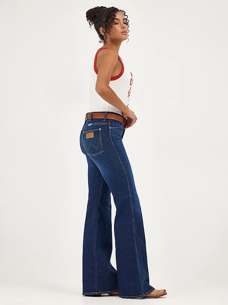 jeans a zampa da donna effetto invecchiato
