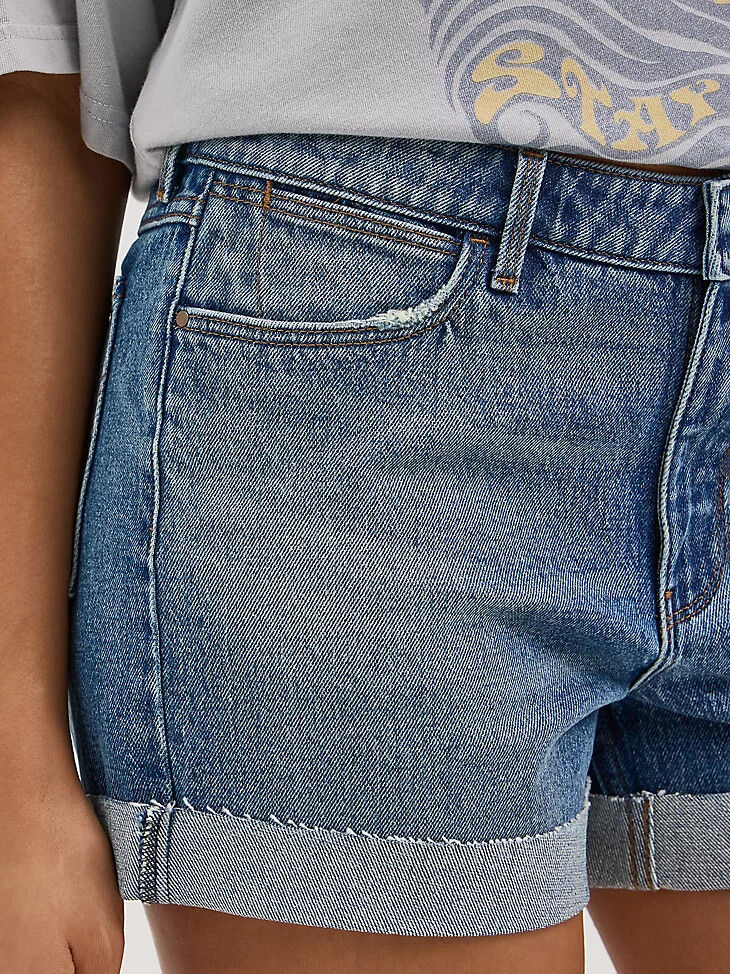 pantaloncini con risvolto da donna sierra