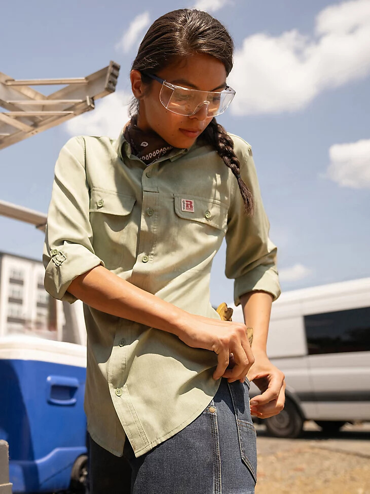 camicia da lavoro leggera ventilata wrangler riggs workwear da donna colore verde siepe