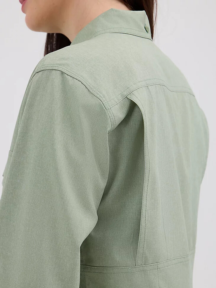 camicia da lavoro leggera ventilata wrangler riggs workwear da donna colore verde siepe