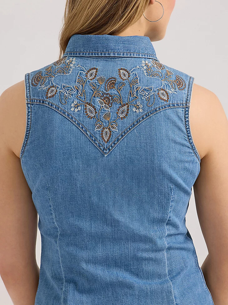 camicia senza maniche in denim con bottoni automatici lavaggio medio da donna wrangler embellished