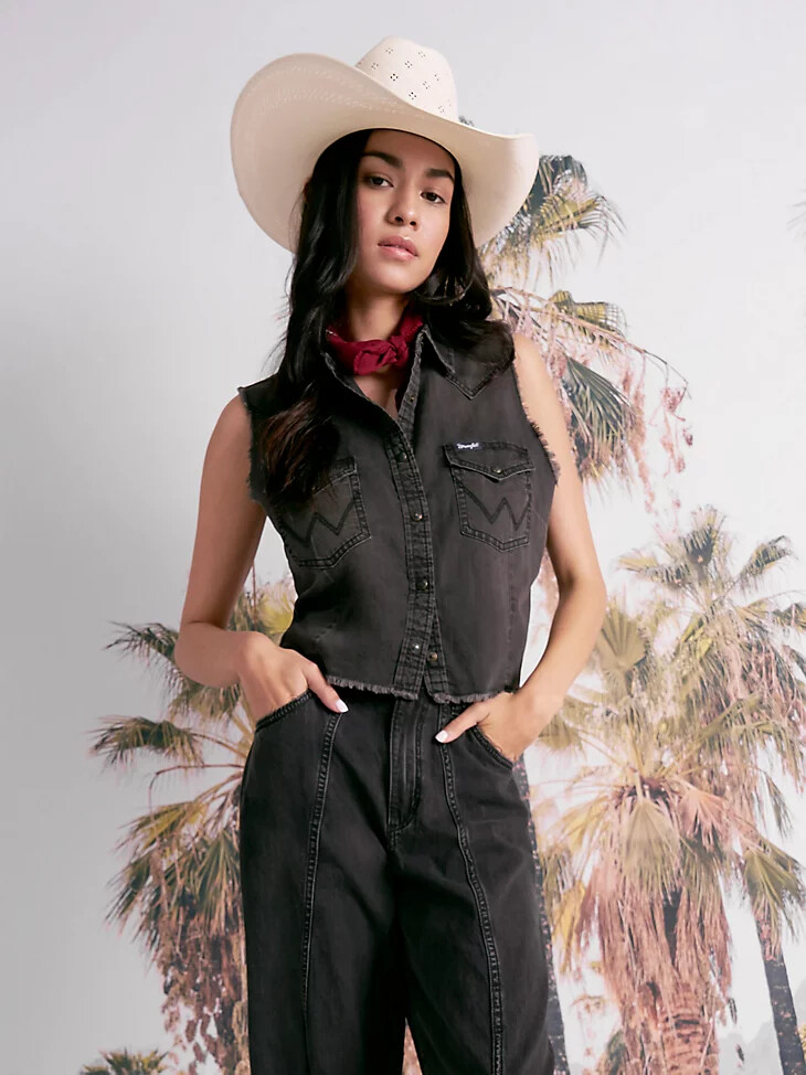 canotta da donna wrangler frayed denim crop western snap nera