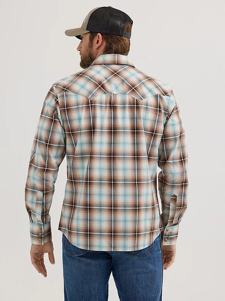 camicia western da uomo wrangler retro a maniche lunghe con bottoni a pressione e tasca a dente di sega in tessuto a quadri color tanino