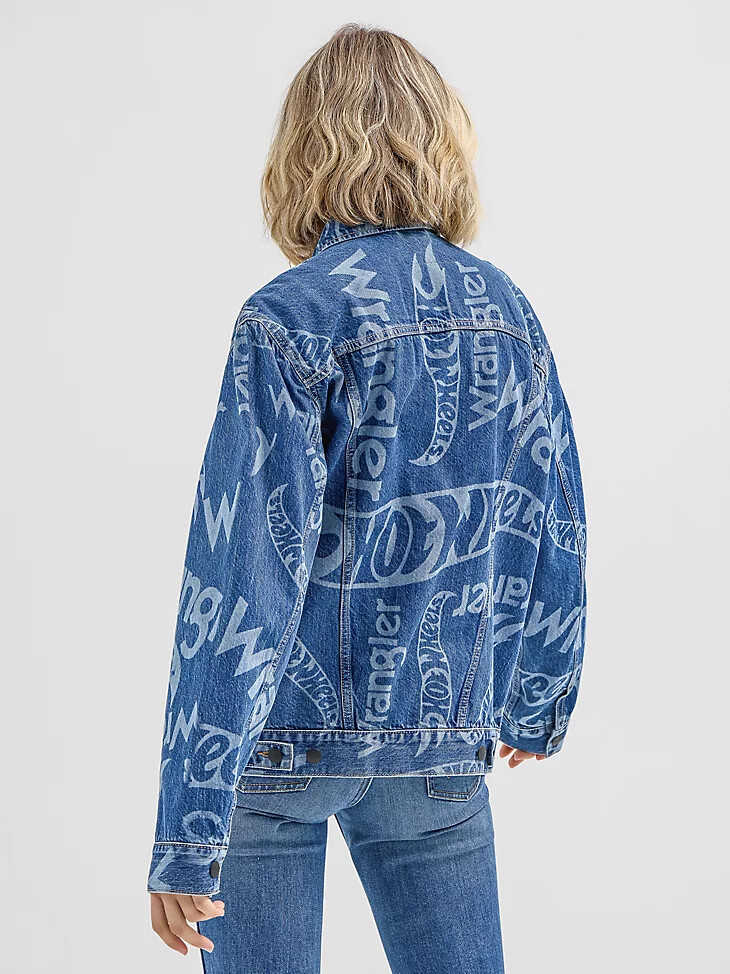 giacca in denim con logo laser da uomo wrangler x hot wheels blu medio
