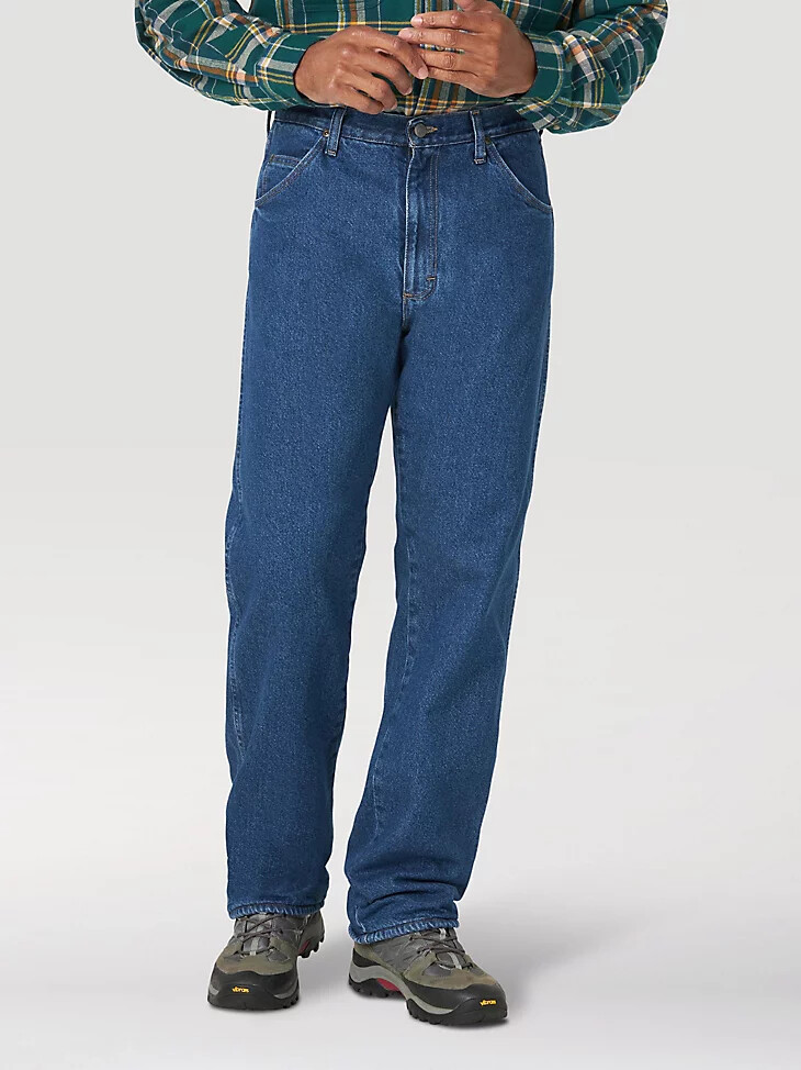 jeans wrangler rugged wear con fodera in pile e vestibilità rilassata lavaggio stonewash