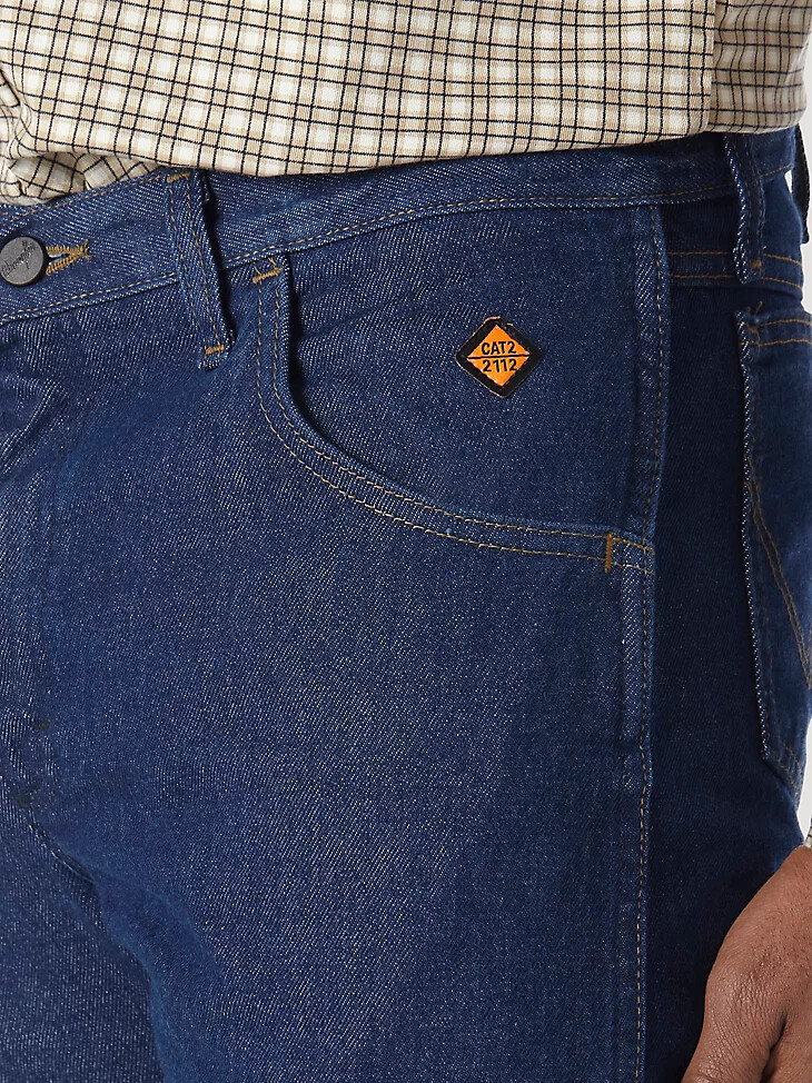 jeans in denim leggero prelavato wrangler fr ignifugo vestibilità regolare