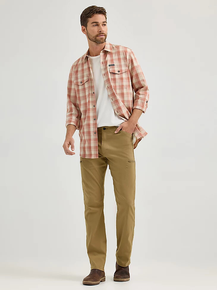 pantaloni cargo da uomo wrangler flex waist outdoor elmwood