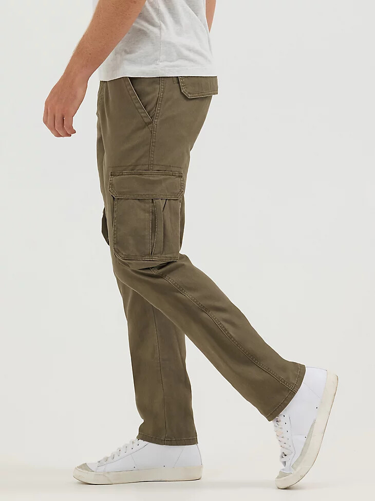 pantaloni cargo affusolati wrangler flex da uomo verde pino