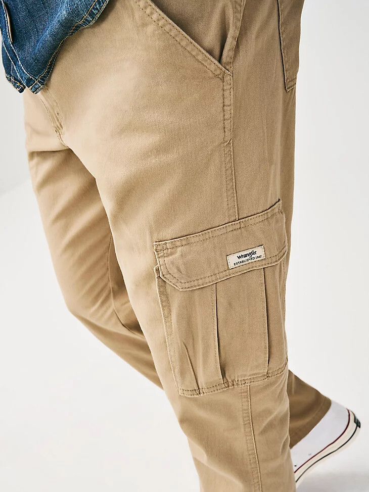 pantaloni cargo wrangler comfort flex waist da uomo colore grana