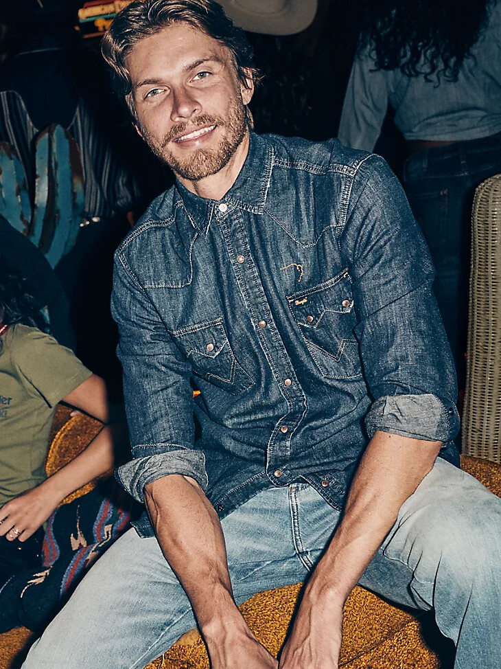 camicia revival da uomo wrangler x buffalo trace oak indigo