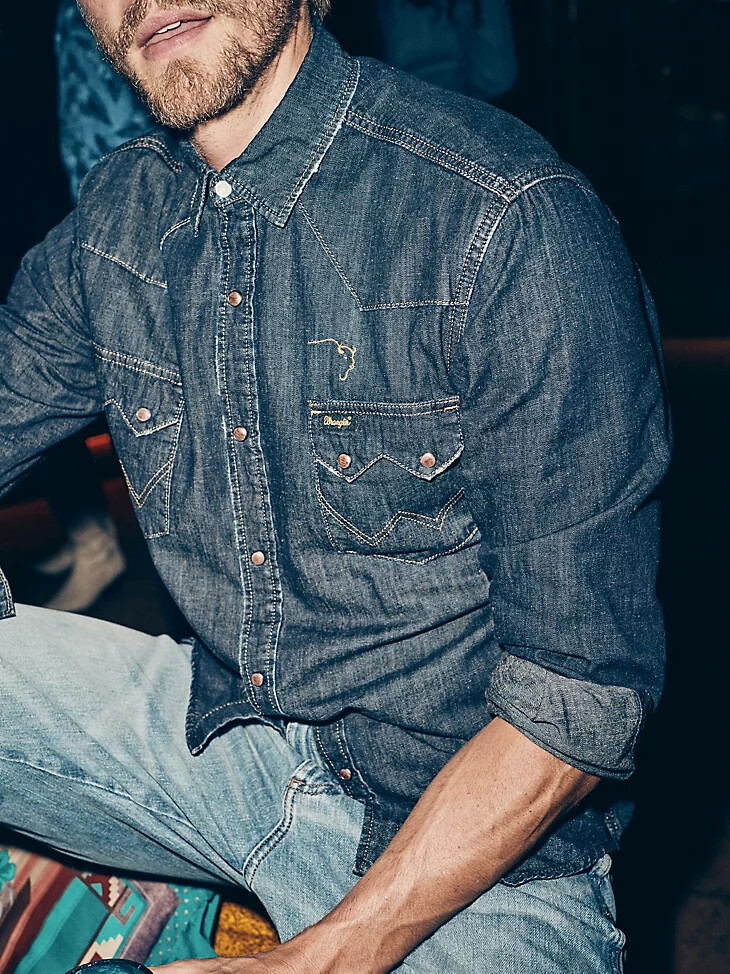 camicia revival da uomo wrangler x buffalo trace oak indigo