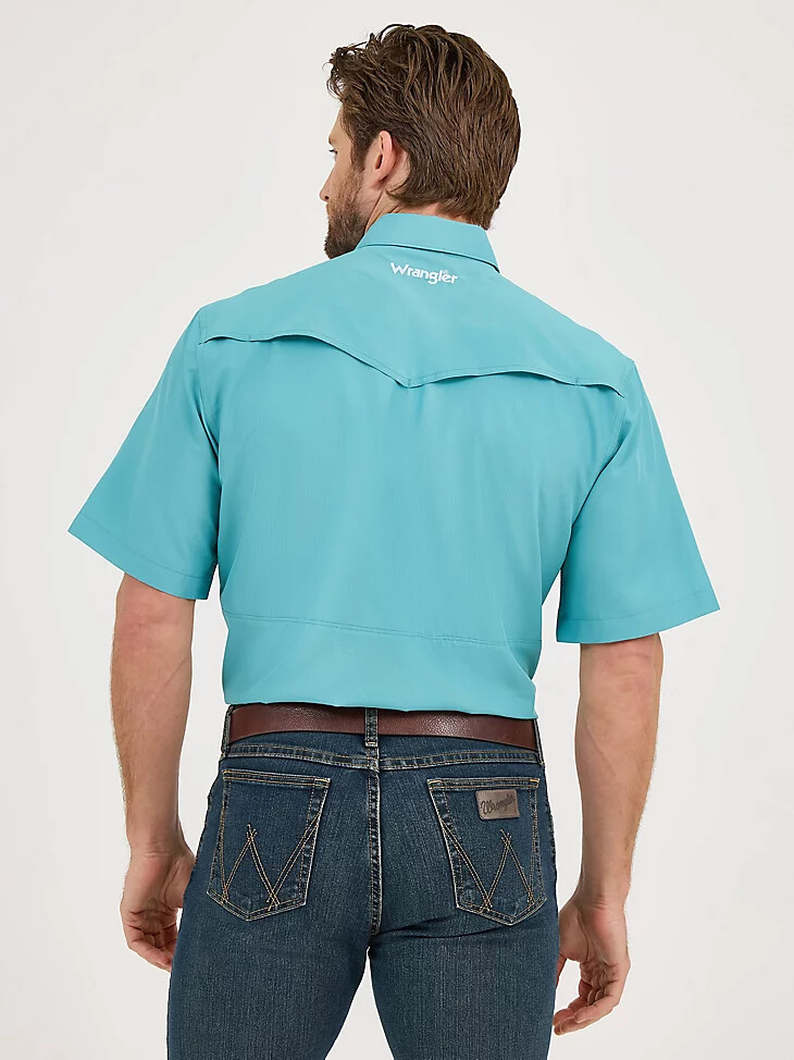 camicia a maniche corte da uomo wrangler performance snap tinta unita color verde acqua tenue