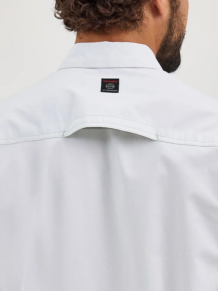 camicia da uomo wrangler atg in cedro con tasca e cerniera verde limo