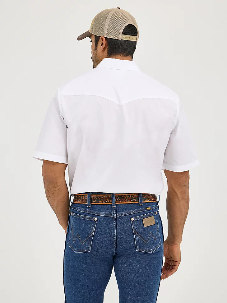 camicia sportiva da uomo wrangler a maniche corte tinta unita con bottoni automatici bianca