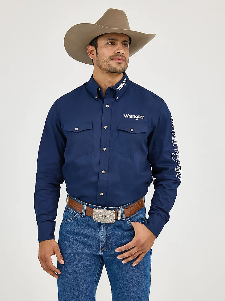 camicia da uomo a maniche lunghe con bottoni e logo wrangler blu navy