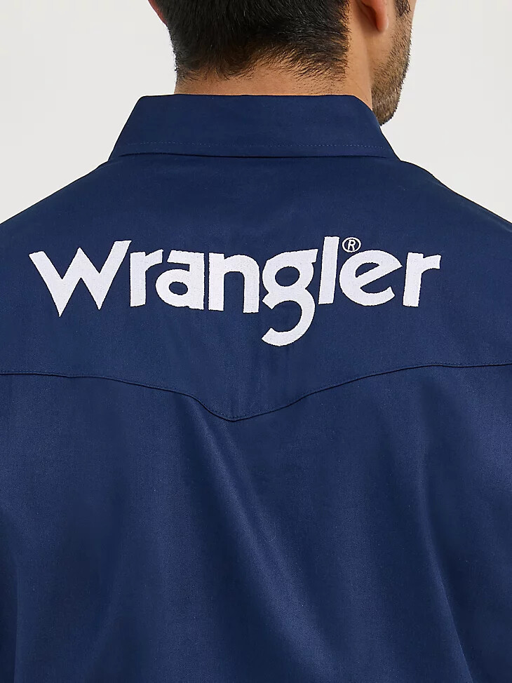camicia da uomo a maniche lunghe con bottoni e logo wrangler blu navy