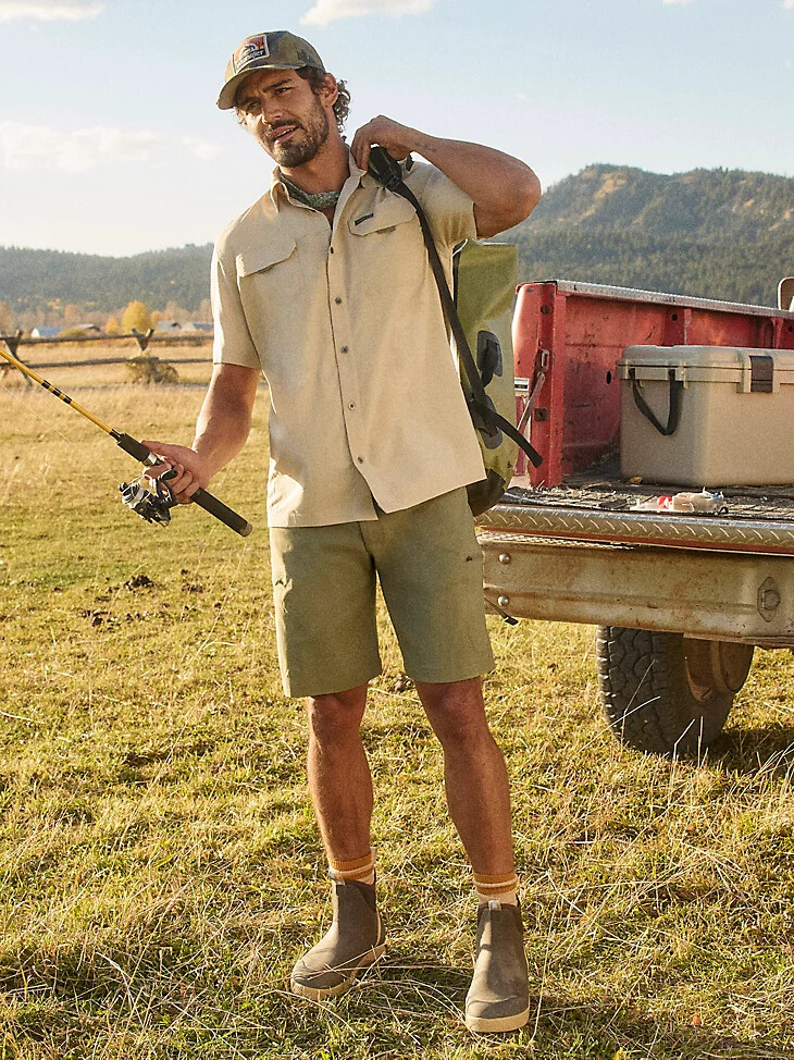 pantaloncini cargo all terrain da uomo color oliva polveroso